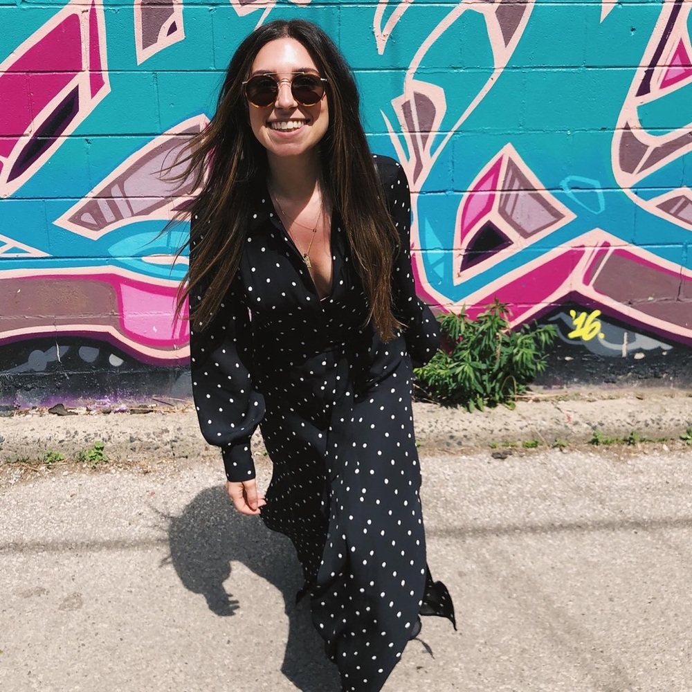 Meet your Posher, Demetra